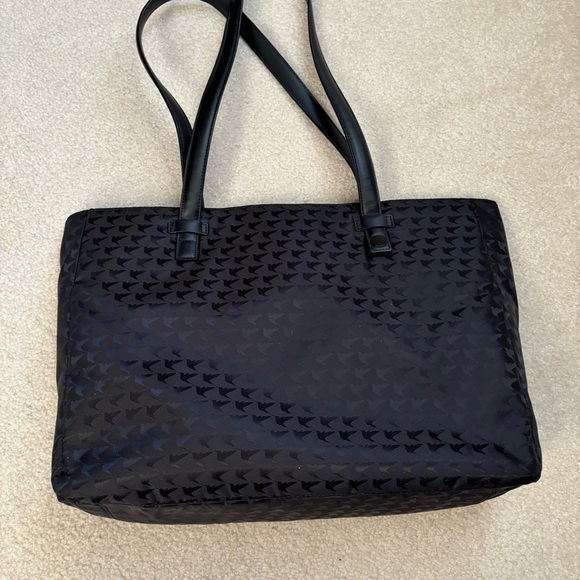 Lo & Sons Black Saffiano 15” Seville Tote with gold hardware and extra NEW shell - Picture 16 of 16